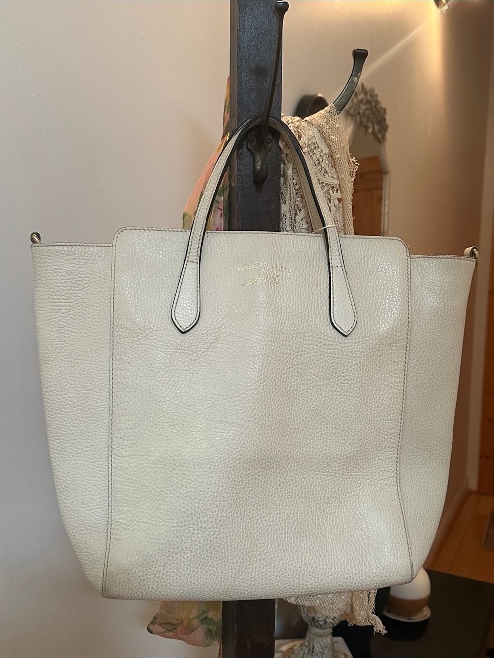 Gucci Cream Pebbled Swing Leather Tote with Top Handles